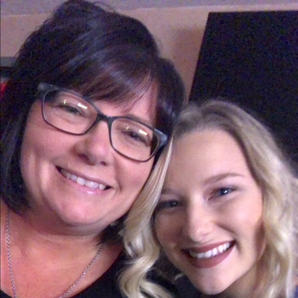 Meet your Posher, Stacie